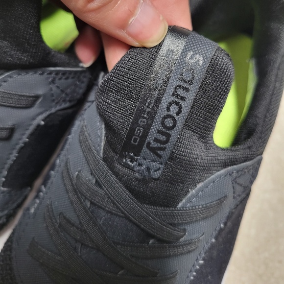 PRE-OWNED SAUCONY STRETCH & GO GLIDE MESH RUNNING SHOES - Picture 4 of 6